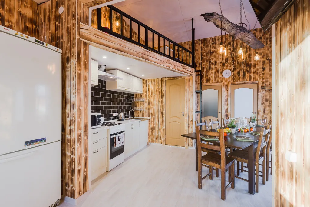 Дом с панорамными окнами на берегу озера, баня, лодка