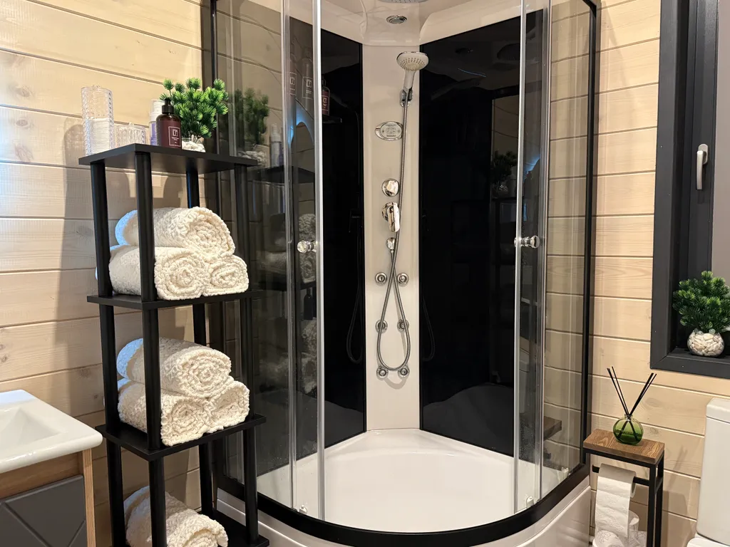 Коттедж Дом с сибирским чаном — Горки