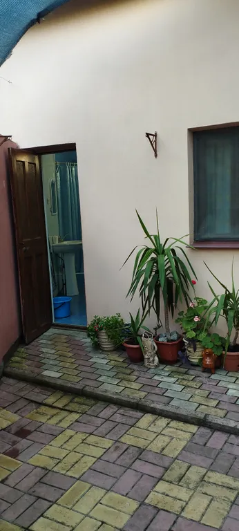 Летний домик рядом с морем, со своей зоной отдыха