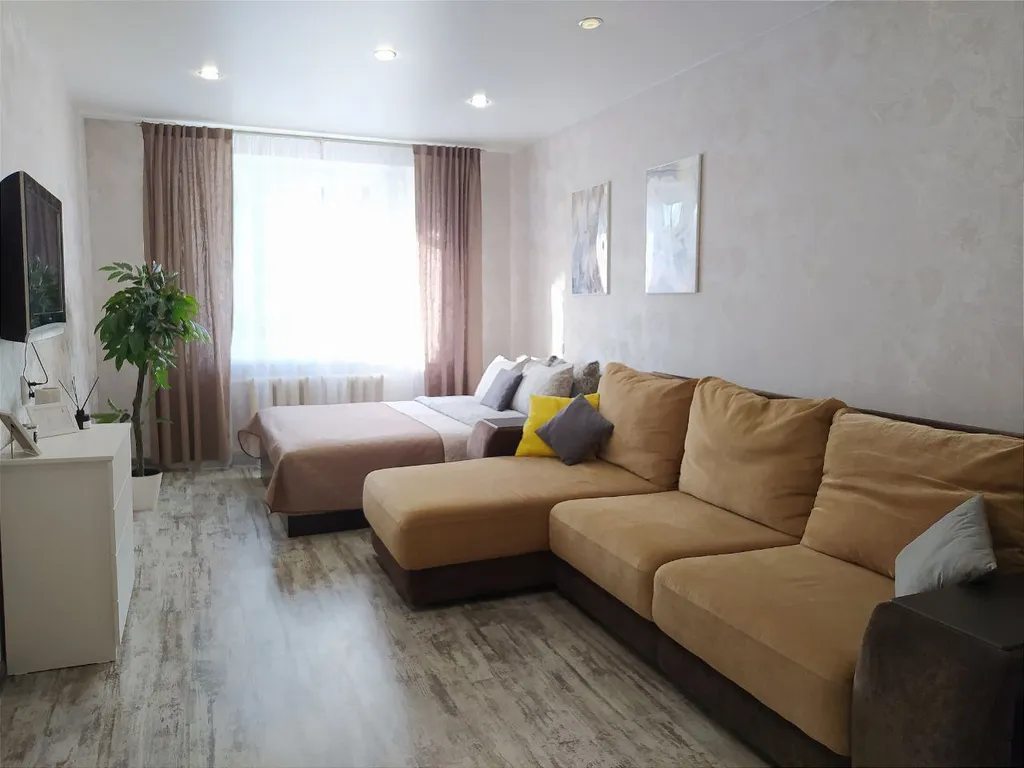 Квартира Просторная однокомнатная квартира с лоджией — Ярославль