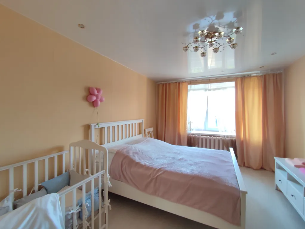 Просторная двушка с полукруглой комнатой