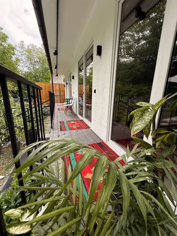 Коттедж Легенда Загородный дом — Геленджик