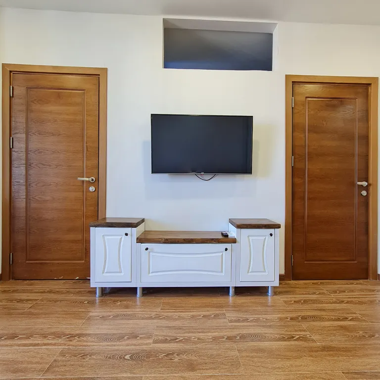 Семейные апартаменты 5, 2 спальни, салон, кухня, вид на море и горы