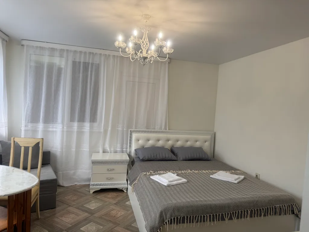 Квартира Квартира Уютная светлая студия — Сириус