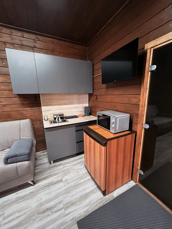 Уютный домик-баня на берегу речки