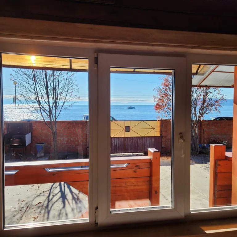 Номер с видом на Байкал