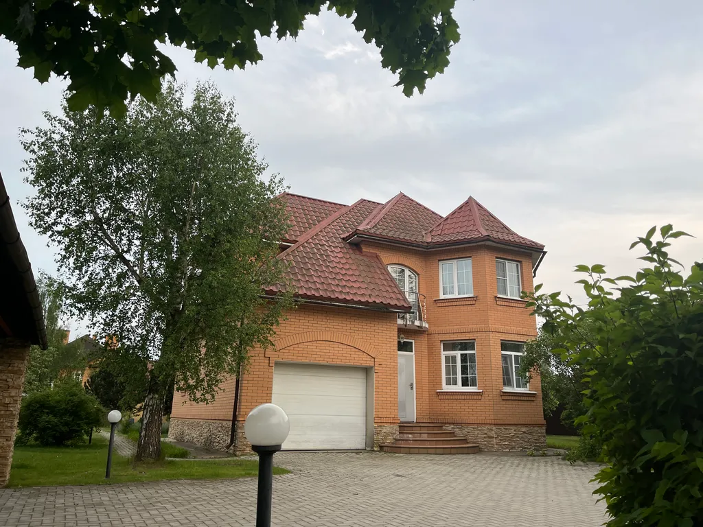 Коттедж в саду — аренда посуточно в Истра