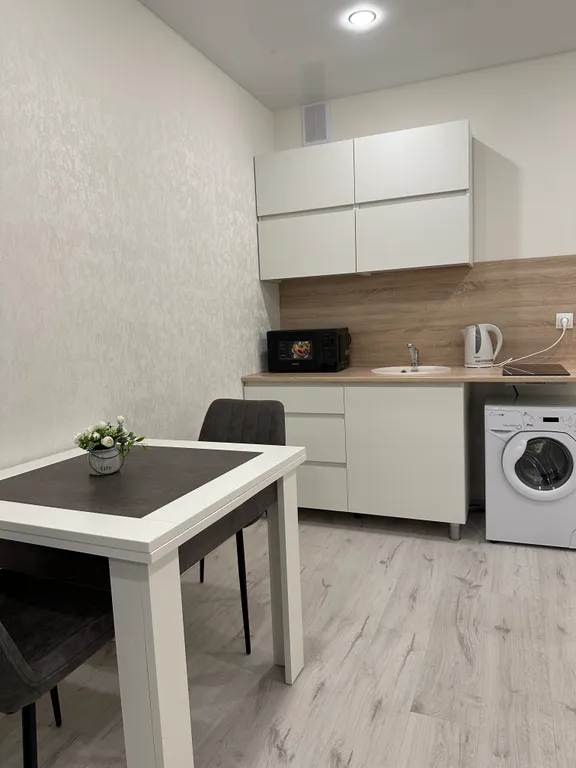 Студия с панорамным балконом