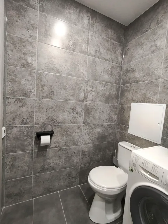 Просторная теплая квартира у Бульвара Нефтепереработчиков