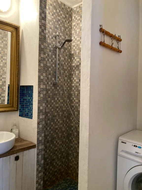 Уютный лесной домик со всеми удобствами