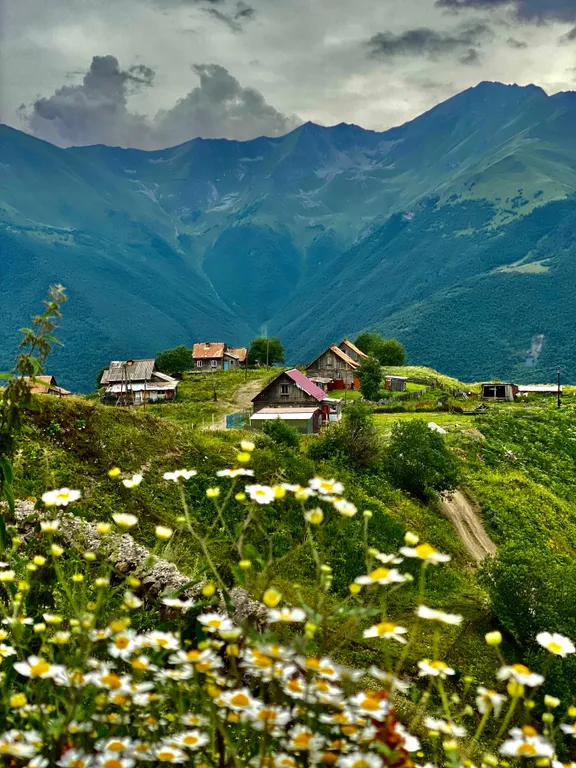 Уютный домик в горах