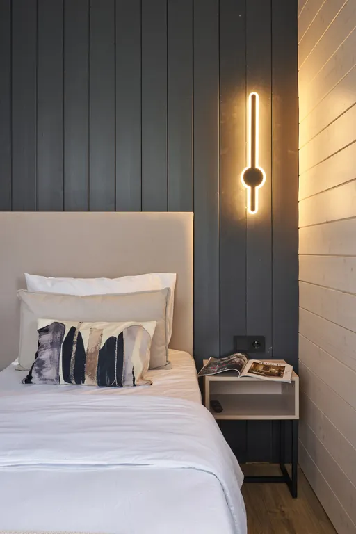 Большой панорамный дом с камином и сауной