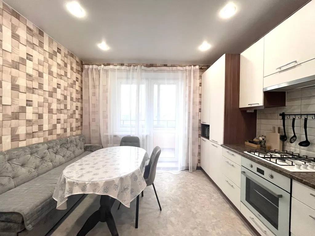 Квартира Светлая однокомнатная квартира в уютном районе города — Великий Новгород