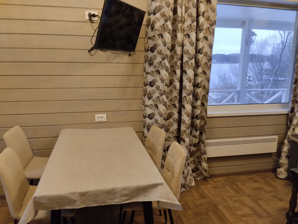 Дом у озера