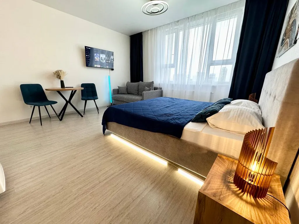 Яркая квартира со всеми удобствами