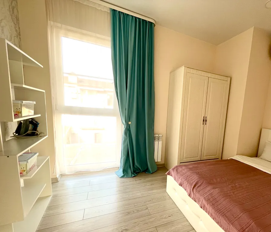 Уютный светлый дом с видом на море