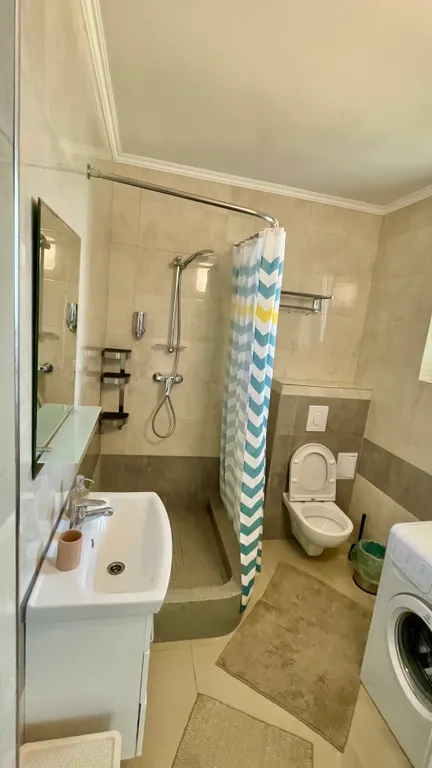 Двухуровневые апартаменты с видом на море и пляж