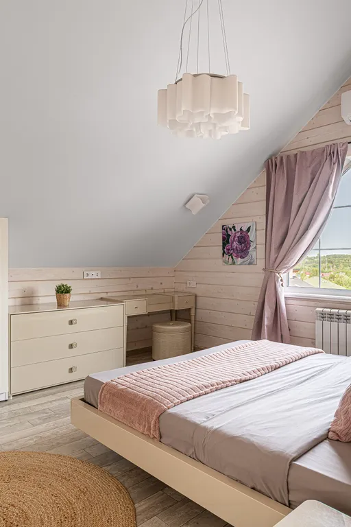 Дом рядом со склонами