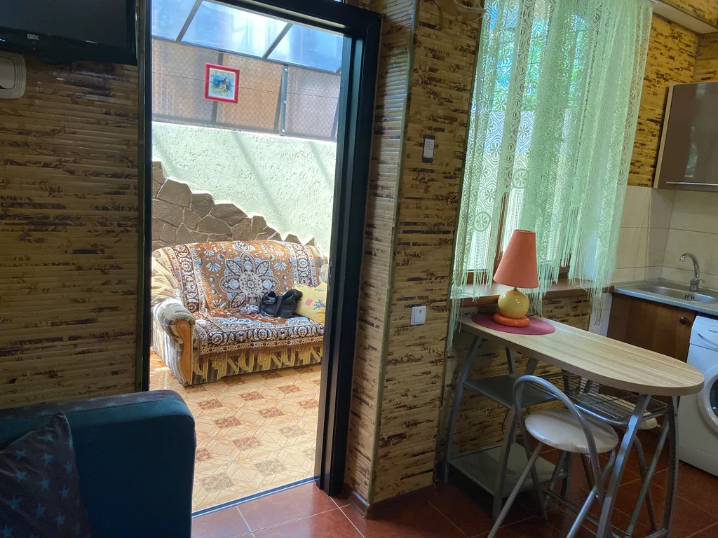 Квартира Квартира Дачка с небольшим двориком в центре — Гурзуф