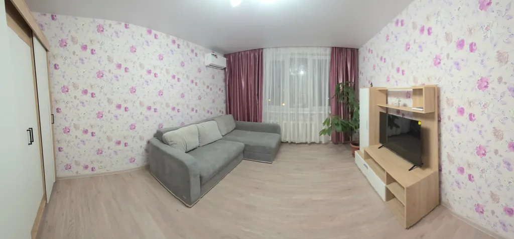 Квартира Просторная и светлая двухкомнатная квартира — Севастополь