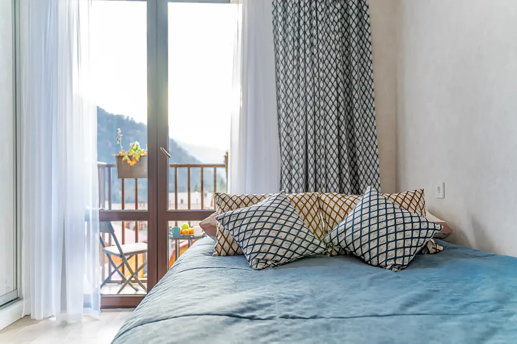 Студия 22 с видом на горы