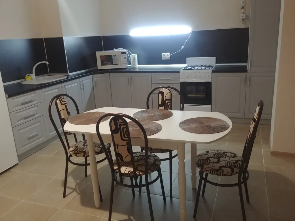 Квартира в новом доме с охраняемой стоянкой — аренда посуточно в Таруса