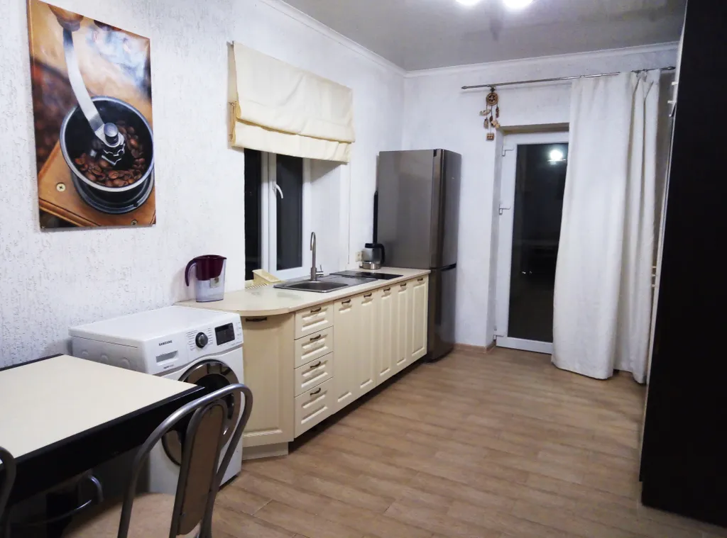 Дом с бассейном