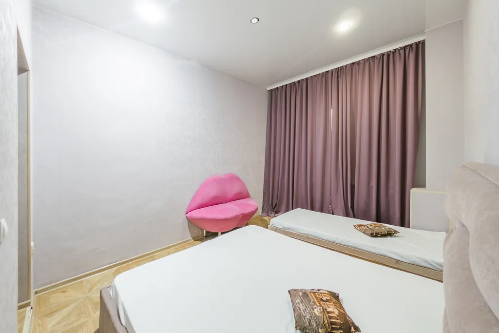 Дом со включённой стоимостью бассейна, сауны, бильярда, мангала