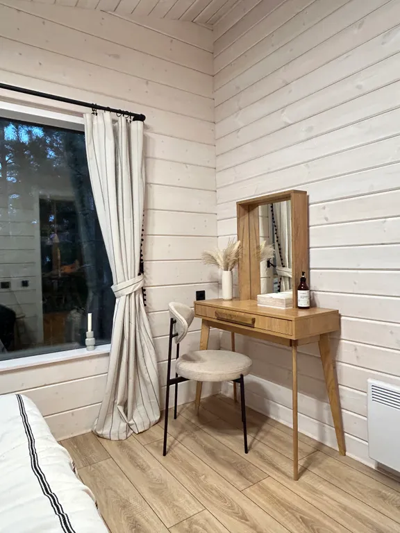 Коттедж Коттедж у озера с камином Сосновый Дом — Орехово