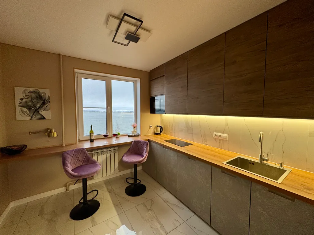 Видовая квартира на набережной! Вид на Море и НВАЭС!Кровать King Size