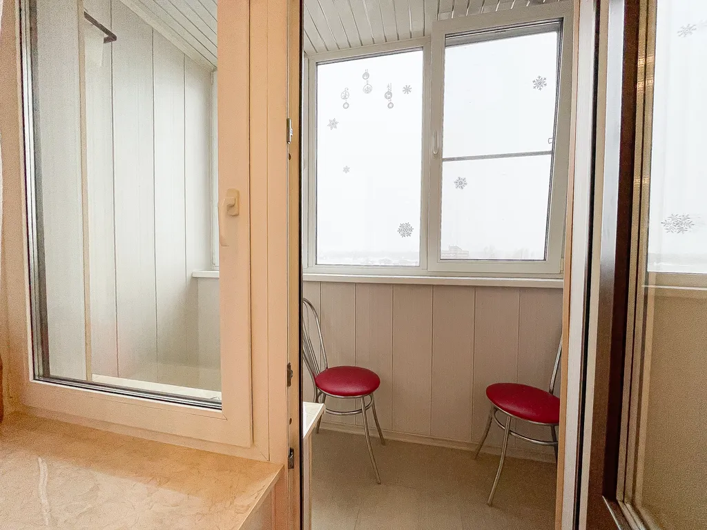 Просторная квартира в центре с видом на залив и замок