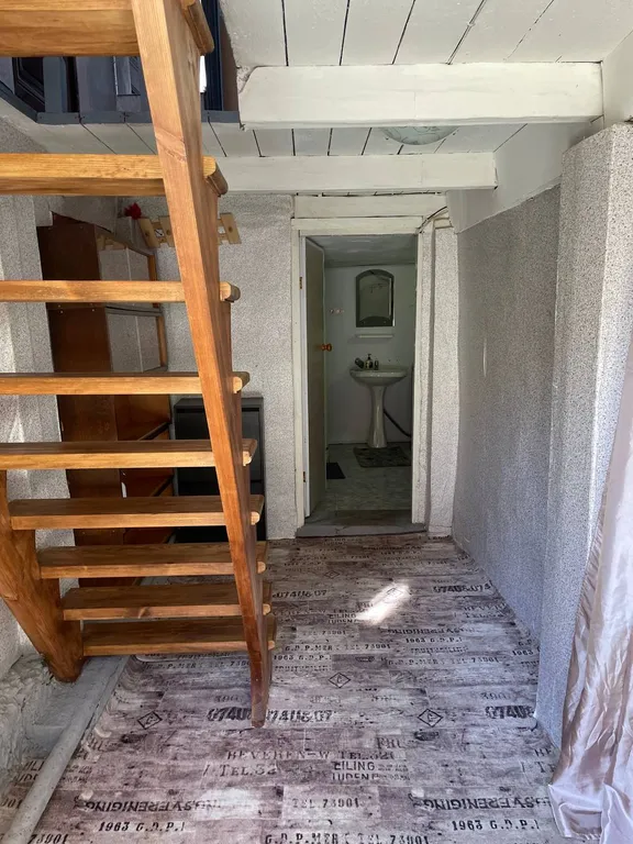 Уютный домик для отдыха компанией на берегу черного моря