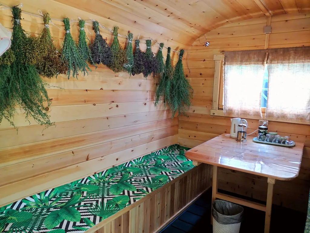 Дом в сосновом лесу