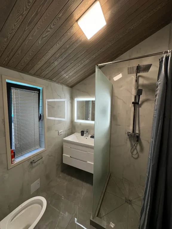 Дом семейный у моря с прямым выходом на пляж