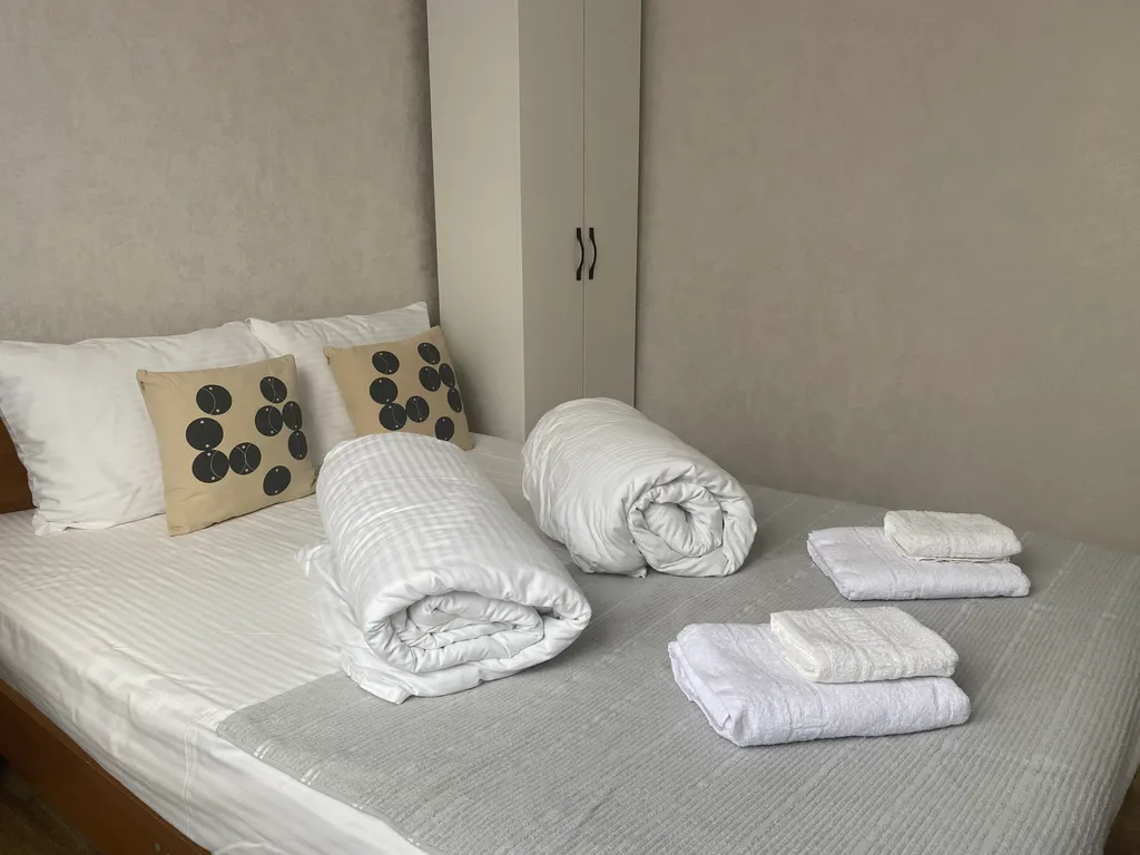 Квартира Квартира Эконом с большой кроватью и личной ванной комнатой рядом с номером — Геленджик