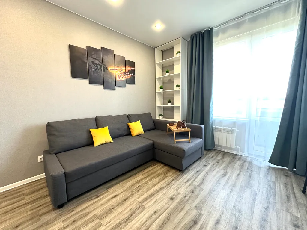 Студия с дизайнерским ремонтом и видом на канал Москвы реки