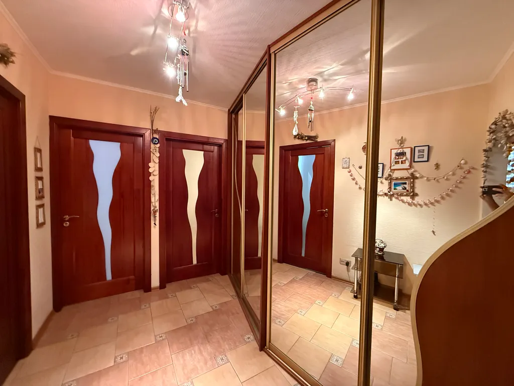 Комната в карибском стиле в трёхкомнатной квартире