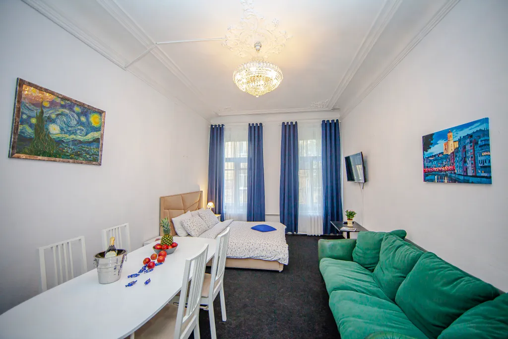 Happy Time 6BR Apartment