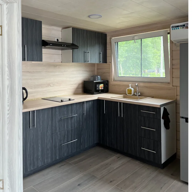 Коттедж Модульный коттедж на самом берегу реки — Ручьи