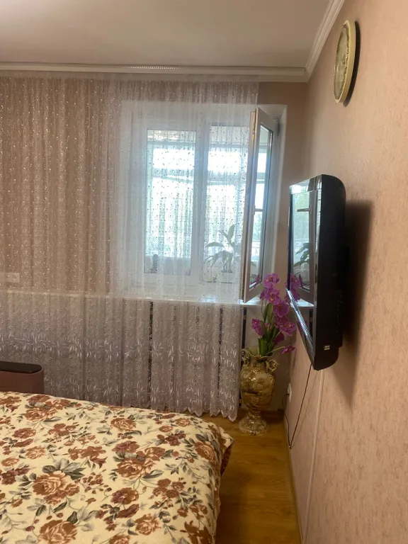 Светлая просторная квартира с балконом и шикарным видом на море