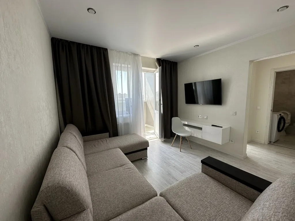 Однокомнатная квартира на Саморядова — аренда посуточно в Оренбург