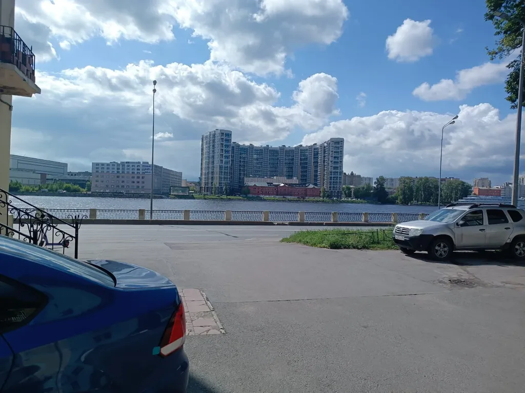 Квартира Квартира Уютная евро-двушка на Октябрьской набережной — Санкт-Петербург