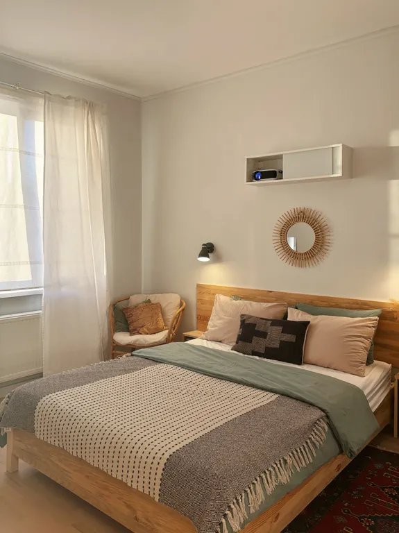 Атмосферная квартира с уникальным дизайном и проектором для фильмов