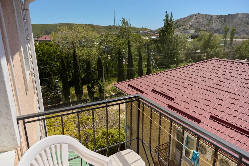 Квартира Квартира Двухкомнатный семейный люкс с балконом — Судак