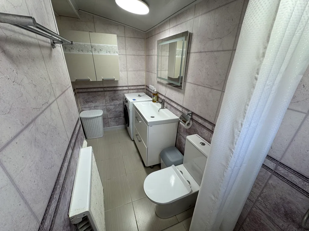 Коттедж Трёхкомнатный дом со своей территорией и автопарковкой, рядом море — Геленджик