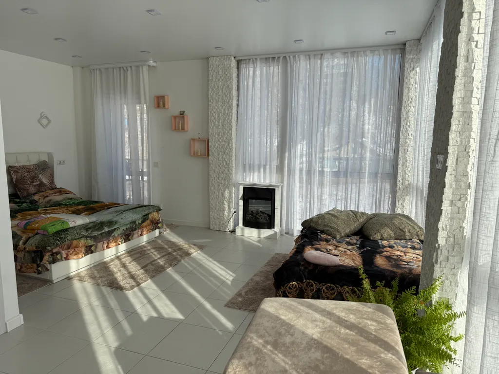 Дом в красивом районе