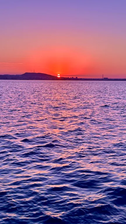 Дом на берегу Черного моря с видом на море