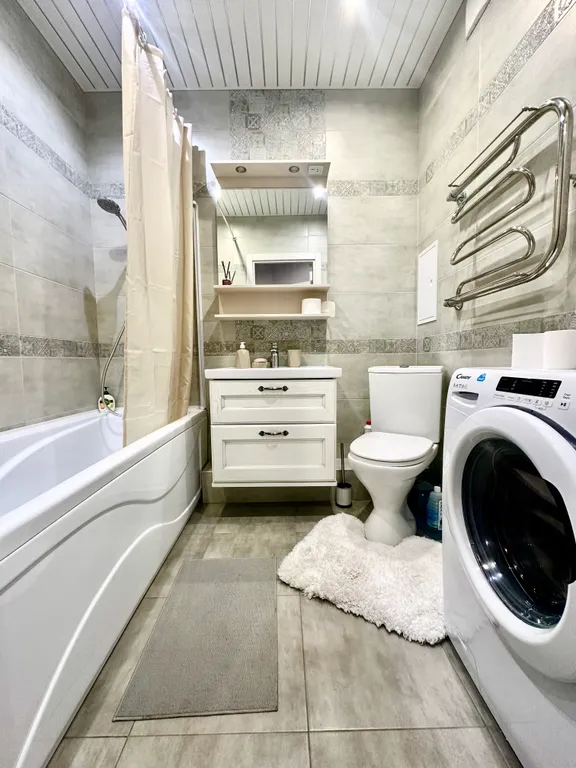 Уютная новая однушка в Парусах