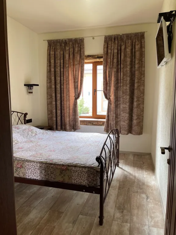 6-комнатный Дом