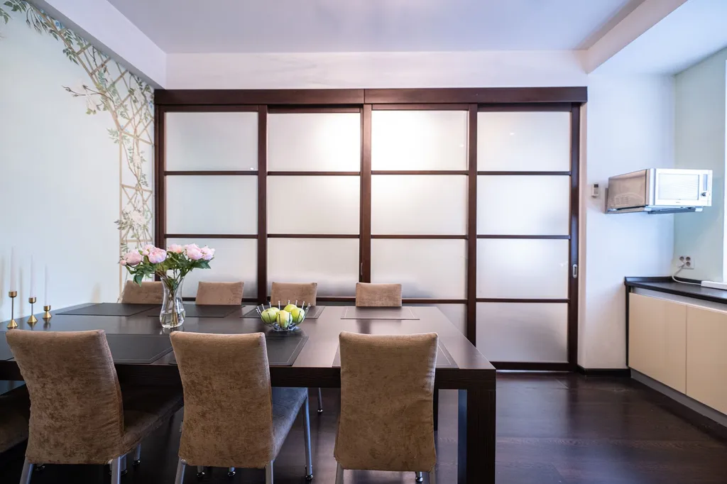 Большая квартира с кондиционерами и камином